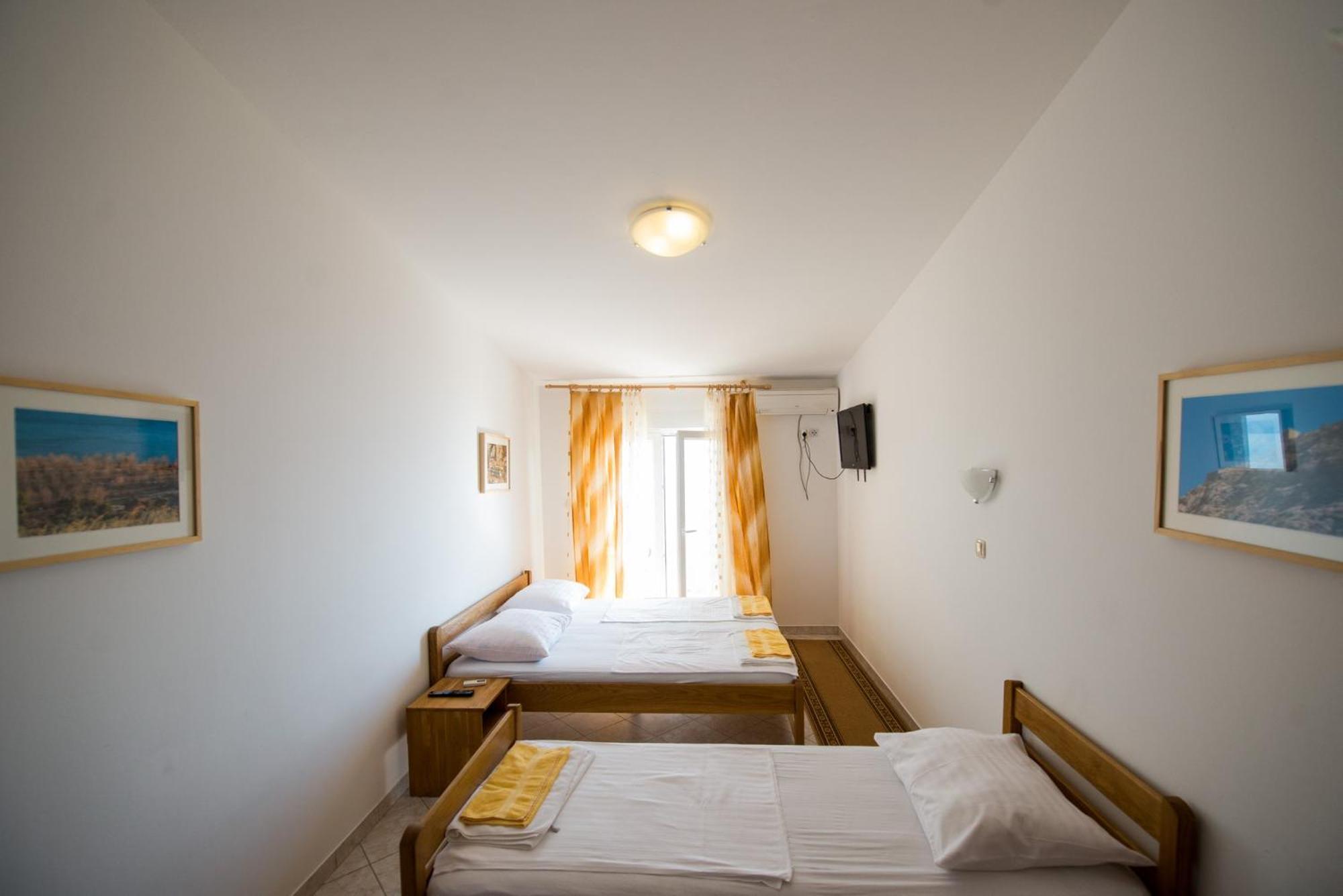 Bed And Breakfast Pero 3 Min Walk To The Beach Локва-Рогозница Экстерьер фото