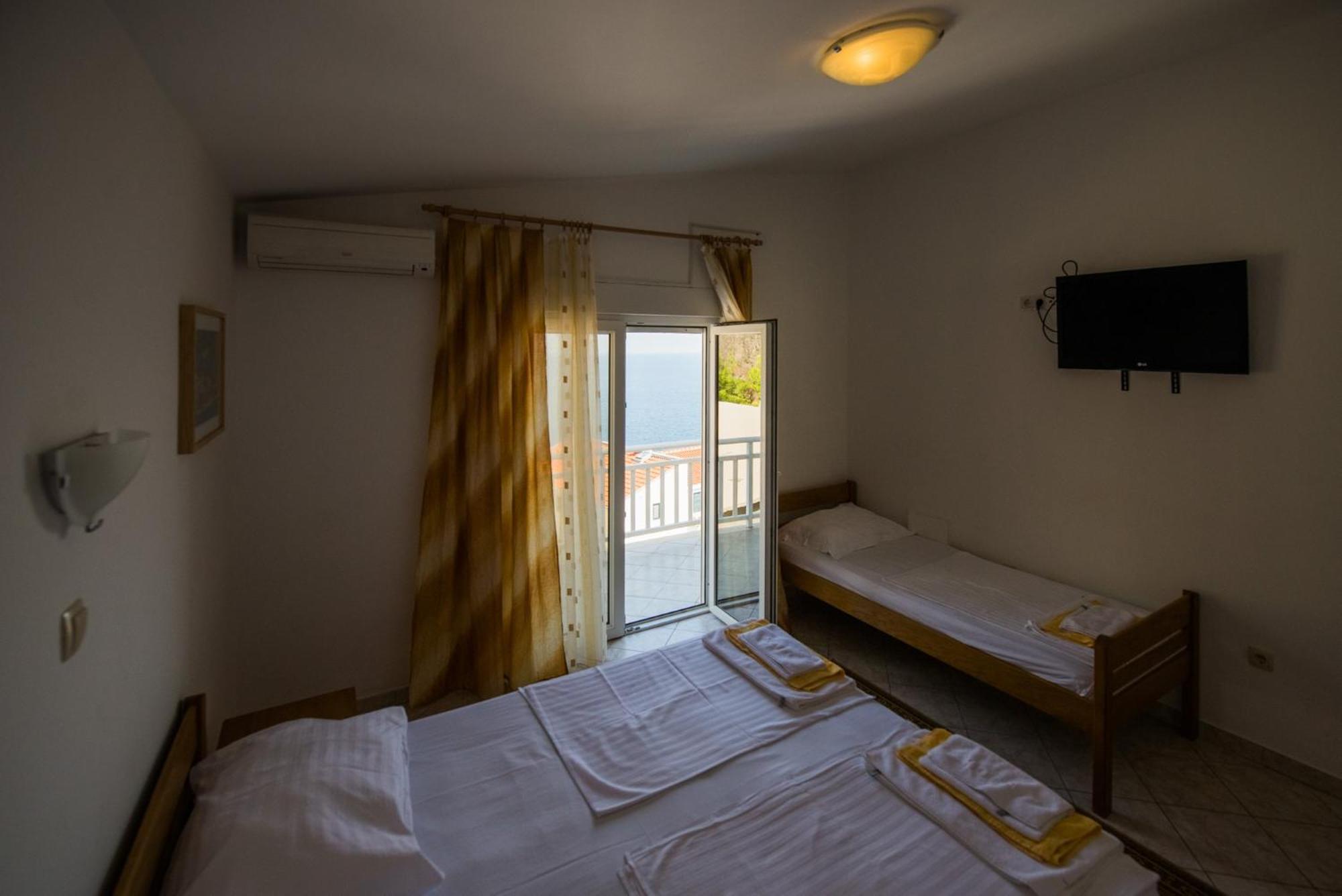Bed And Breakfast Pero 3 Min Walk To The Beach Локва-Рогозница Экстерьер фото